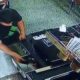 restoranda hirsizlik topallayarak girdi cuzdan calip cikti mMjx4Ql4 80x80