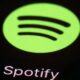 spotifyin ucretsiz kullanicilari istedikleri sarkiyi secip calabilecek EFFZgULK 80x80