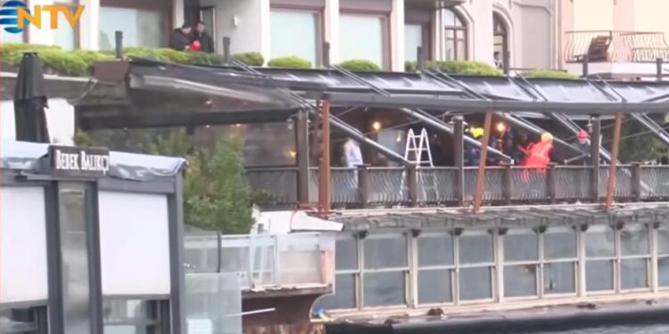 Bebek Otel’de kaçak bölümler yıkıldı