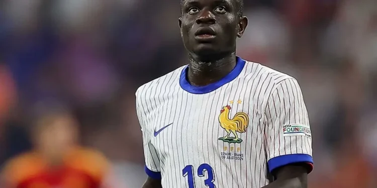 Fenerbahçe Kante için ödenen rakamı paylaştı