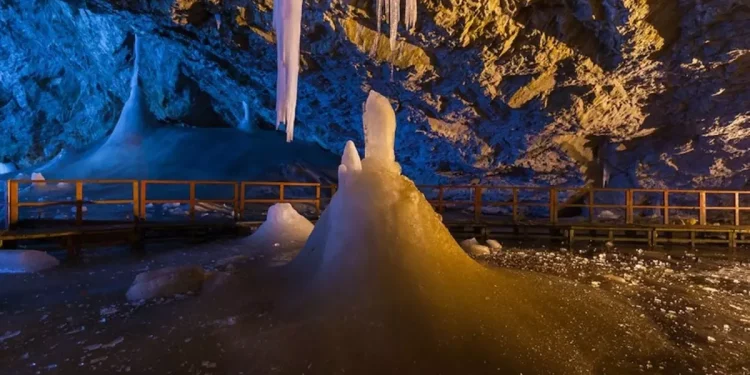 Mağarada 5 bin yıllık antibiyotik dirençli bakteri tespit edildi