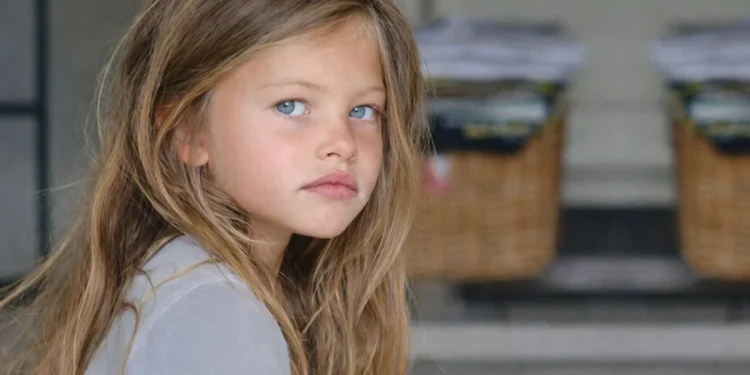 Nişan yüzüğüyle gündem olan dünyanın en güzel kızı