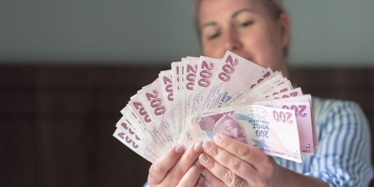 Emekli bayram ikramiyesi hangi tarihte ödenecek?