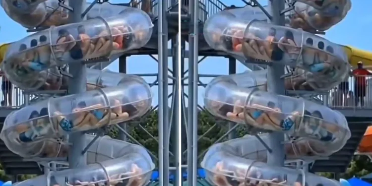 Aqua parkta korkutan arıza: Mahsur kaldılar