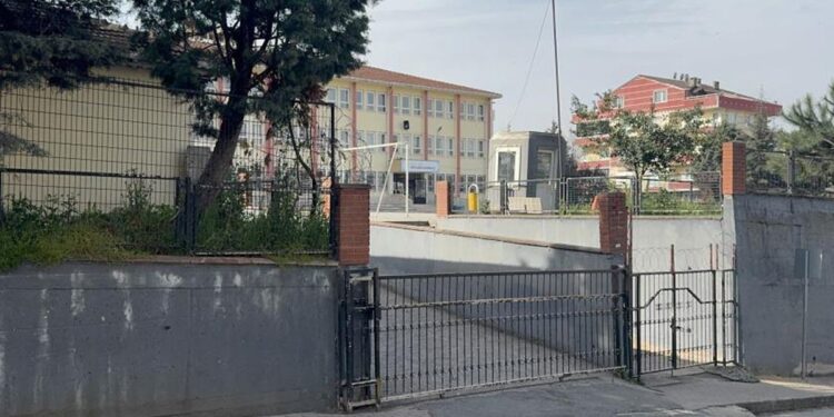 Öğrencileri taciz ettiği öne sürülen kişi tutuklandı