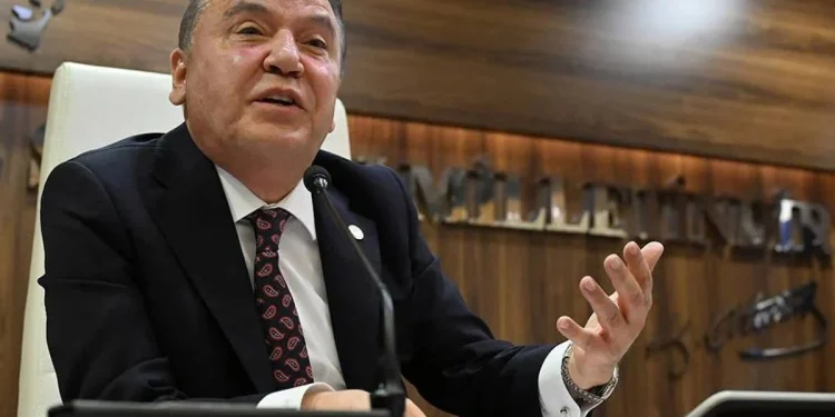 Muhittin Böcek’in Görevi Bırakacağı İddia Edildi