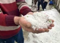 Refahiye’de Dolu Yağışı Hayatı Olumsuz Etkiledi