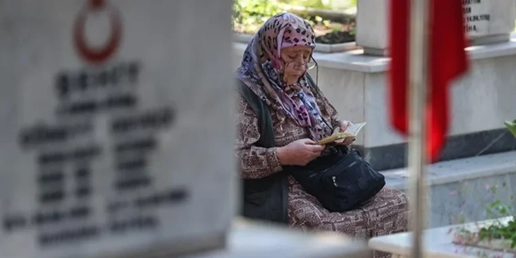 Şehit yakınlarına yüksek maaş düzenlemesi