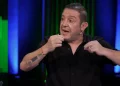 Nihat Kahveci çıldırdı: “Görmüyorsanız bırakın bu işi!”