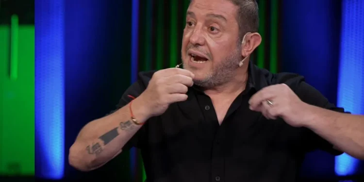 Nihat Kahveci çıldırdı: “Görmüyorsanız bırakın bu işi!”