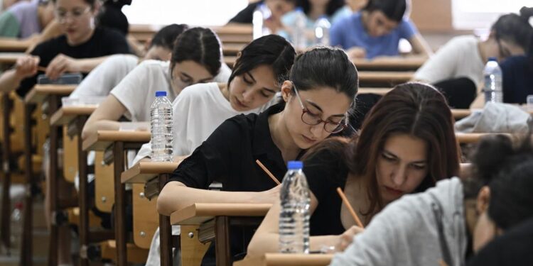 YKS sonuçları açıklandı: Geleceğin mesleklerinde kontenjan yok!