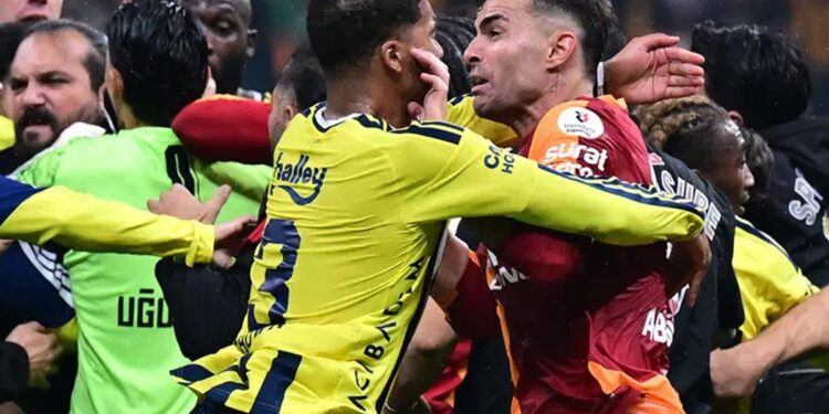 Derbi sonrası PFDK sevkleri: İki futbolcuya ağır ceza kapıda